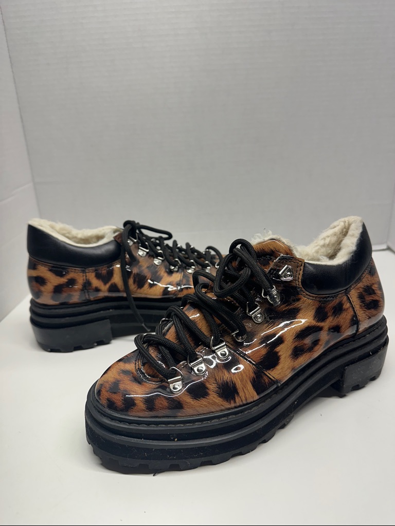 Schutz Lucille Sneakers Lace Up Shoes Patent Leather Shearling Cheetah Size 8
